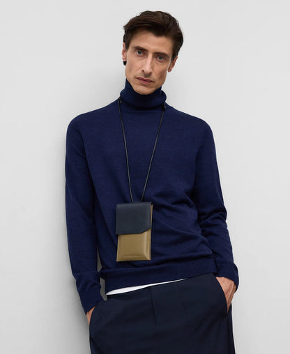 Navy blue/green