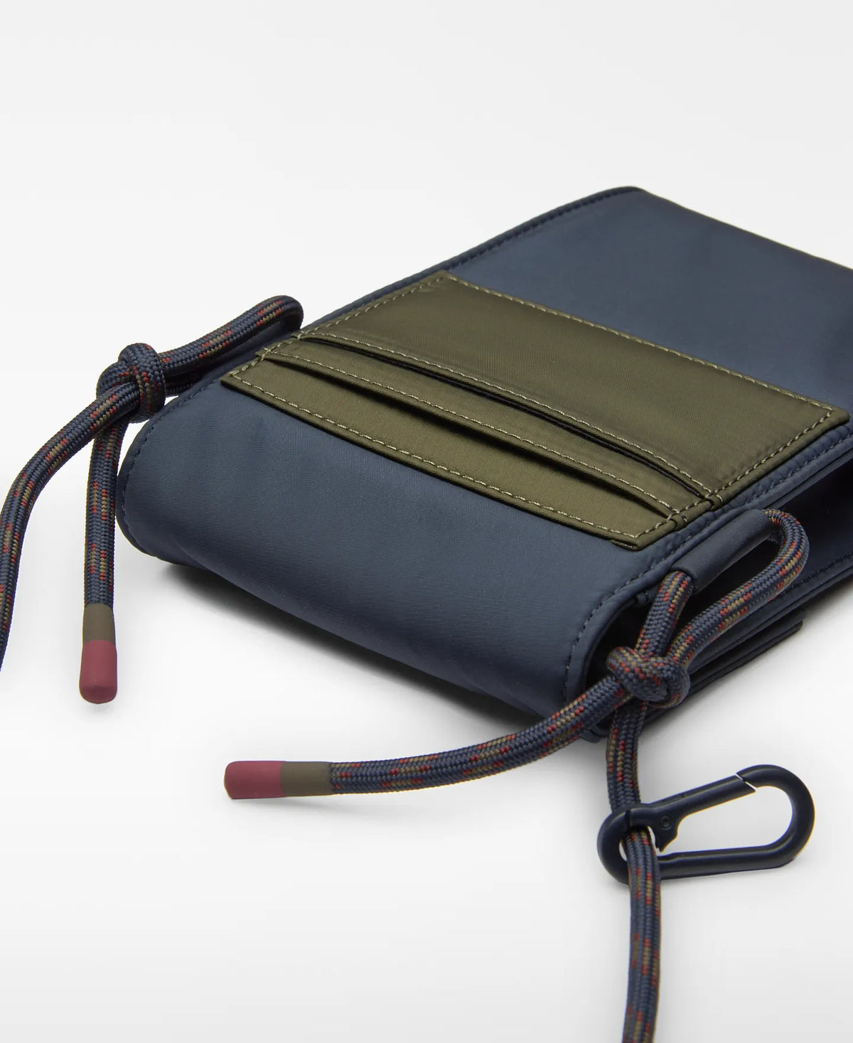 Navy blue/green
