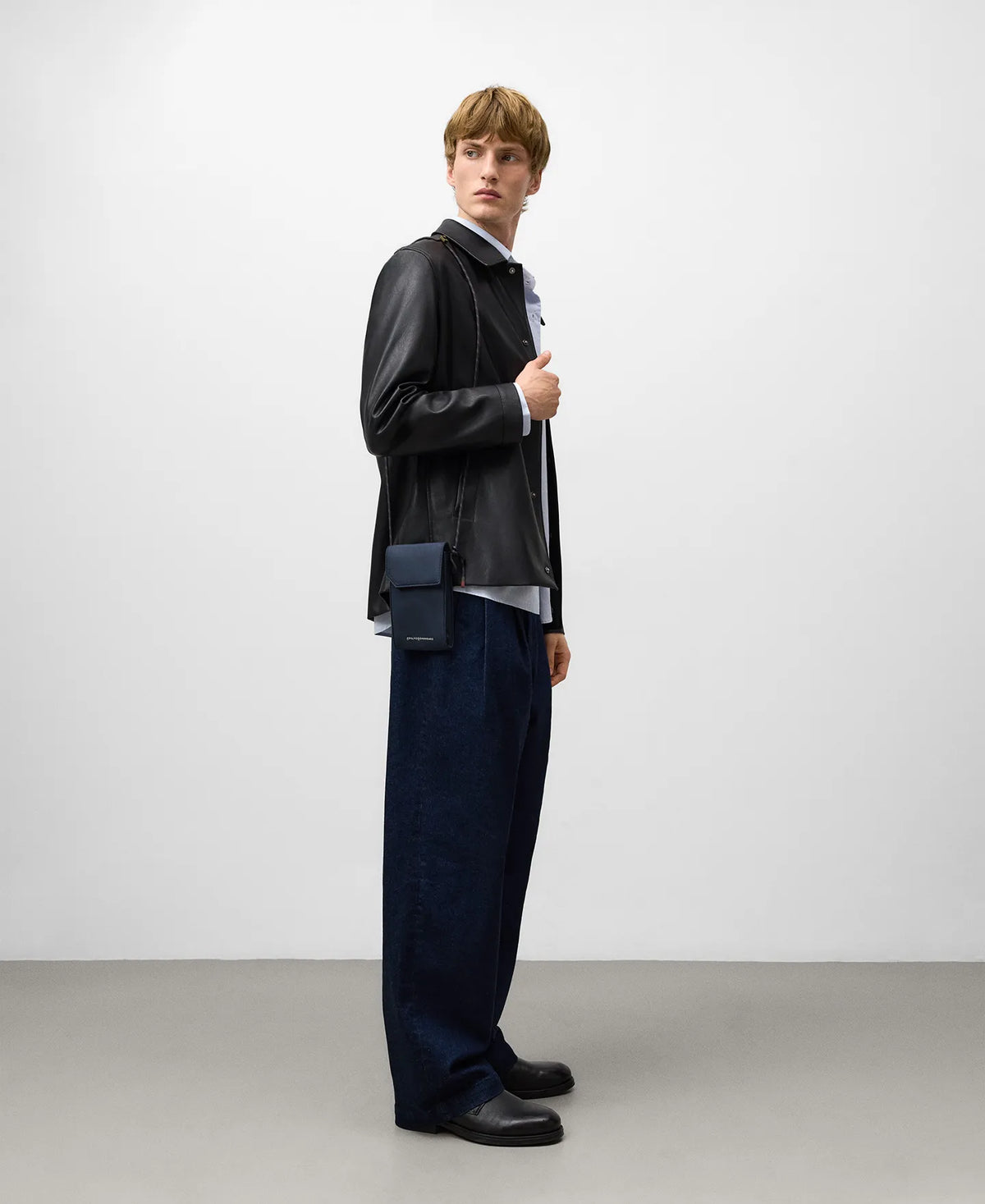 Navy blue/green