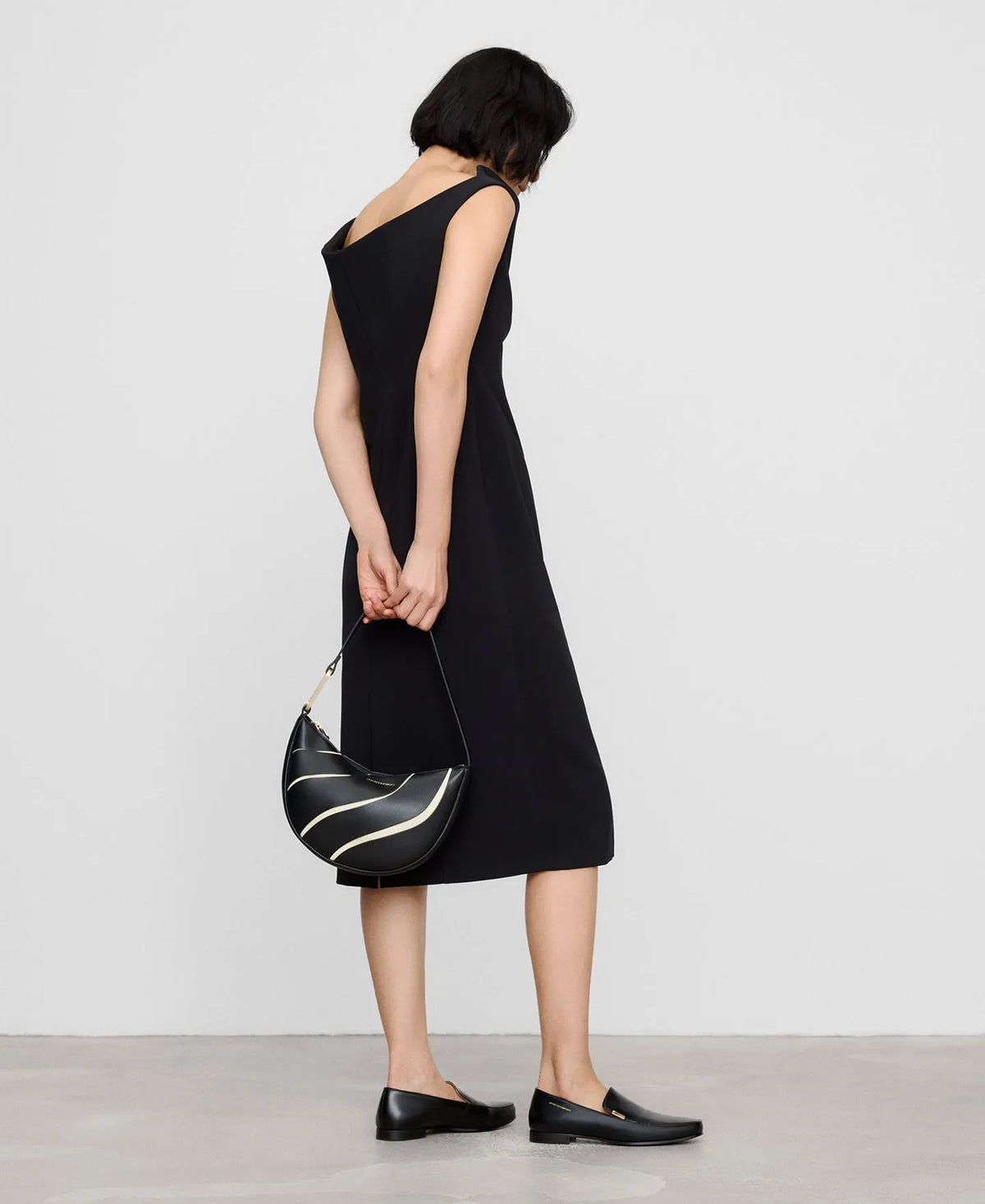 Black/Ecru