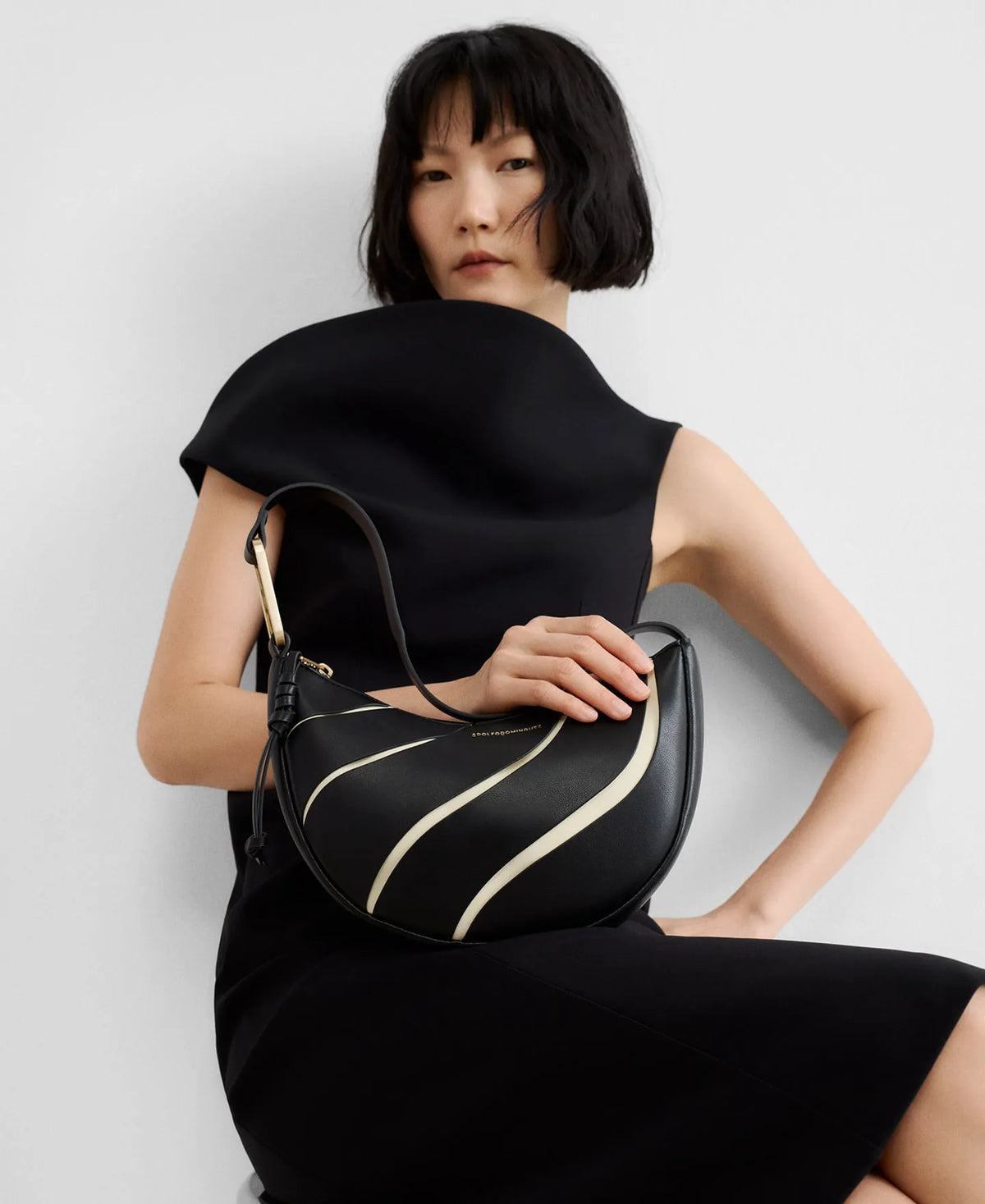 Black/Ecru