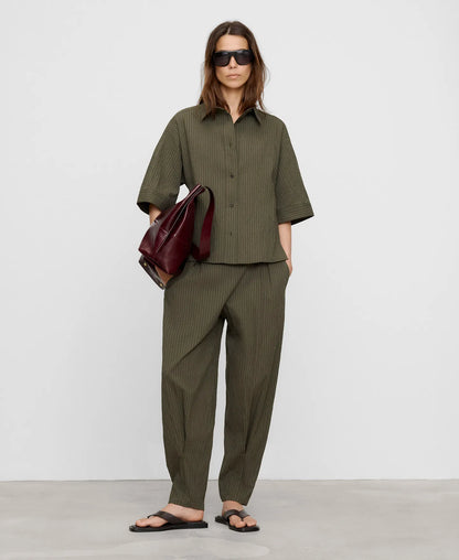 Green/grey