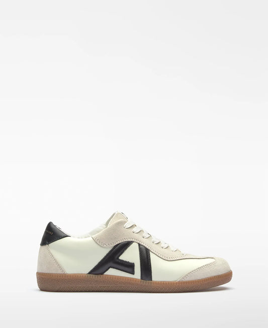 Beige/White